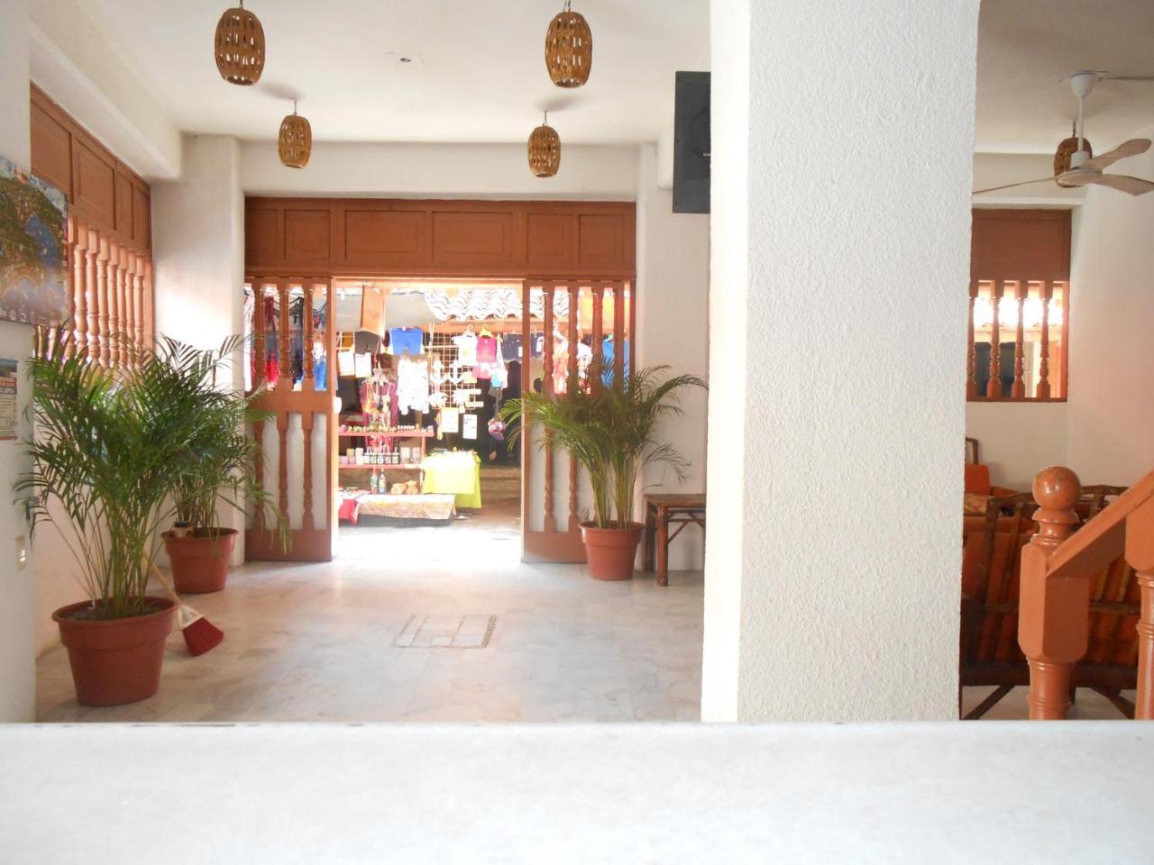Hotel Corona Zihua Zihuatanejo Exteriör bild